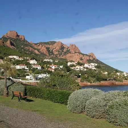 Location Vue Et Esterel, Cap Estérel Agay-saint Raphaël, T2, Piscines, Parking, Wifi Appartement *
