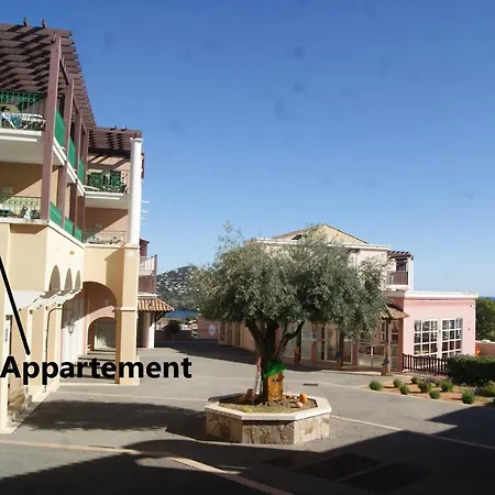Location Vue Et Esterel, Cap Estérel Agay-saint Raphaël, T2, Piscines, Parking, Wifi Appartement *